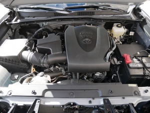 タコマ新車並行　リフトアップ　TRDPRO仕様