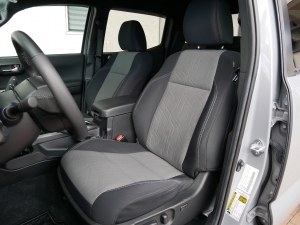 タコマ新車並行　リフトアップ　TRDPRO仕様