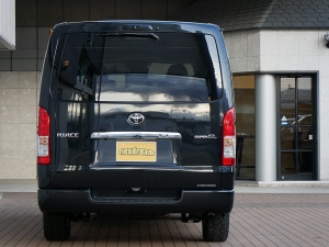 ハイエースバンディーゼル4WD　丸目カスタム　ネオクラシック