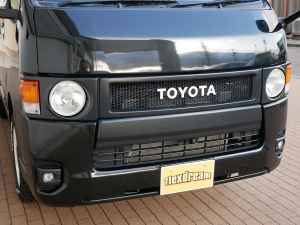 ハイエースバンディーゼル4WD　丸目カスタム　ネオクラシック