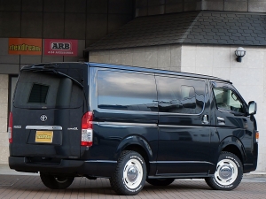ハイエースバンディーゼル4WD　丸目カスタム　ネオクラシック