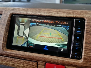 ハイエースバン丸目カスタム　ネオクラシック