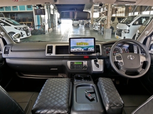 ハイエースワゴン4WD　ワゴンGL　ベッドキット