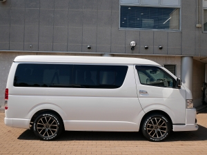 ハイエースワゴン4WD　ワゴンGL　ベッドキット