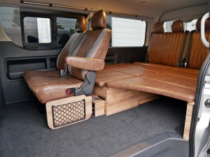 ハイエースワゴン4WD　ワゴンGL　ベッドキット