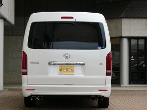 ハイエースワゴン4WD　ワゴンGL　フルエアロ