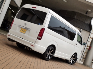 ハイエースワゴン4WD　ワゴンGL　フルエアロ