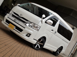 ハイエースワゴン4WD　ワゴンGL　フルエアロ