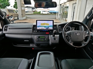 ハイエースバンディーゼル4WD　ローダウン仕様　ALPINE