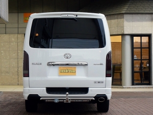 ハイエースバンディーゼル4WD　TRDフルエアロ　ベッドキット