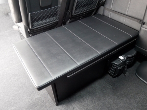 ハイエースワゴン4WD　ワゴンGL　ベッドキット