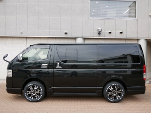 ハイエースバンディーゼル4WD　フルエアロ　バッドパネル