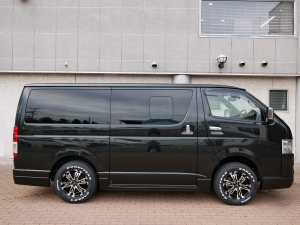 ハイエースバンディーゼル4WD　フルエアロ　バッドパネル