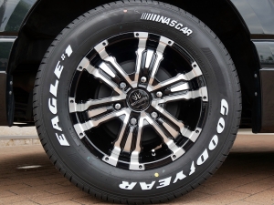 ハイエースバンディーゼル4WD　フルエアロ　バッドパネル