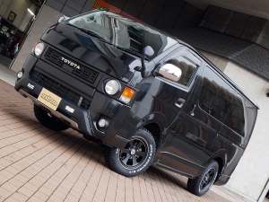ハイエースバンDX　4WD　ディーゼル　丸目