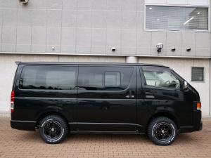 ハイエースバンDX　4WD　ディーゼル　丸目