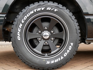 ハイエースバンDX　4WD　ディーゼル　丸目