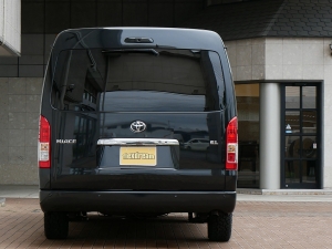 ハイエースワゴン4WD　ワゴンGL　ベッド　丸目
