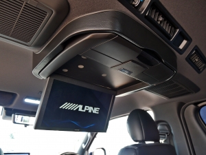 ハイエースバンディーゼル4WD　ローダウン仕様　ALPINE
