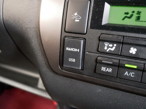 ハイエースバンディーゼル4WD　ローダウン仕様　ALPINE