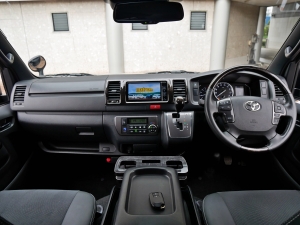 ハイエースバンディーゼル4WD　ローダウン仕様　カロッツェリアナビ