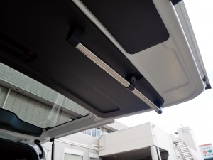 ハイエースバンディーゼル4WD　チョイアゲ仕様　ベッドキット