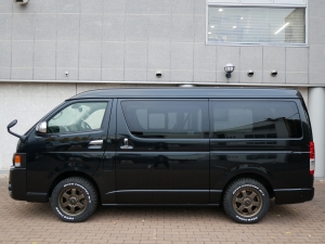 ハイエースワゴン4WD　ワゴンGL　丸目　ベッドキット