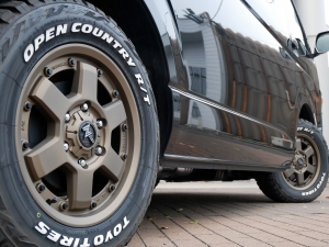 ハイエースワゴン4WD　ワゴンGL　丸目　ベッドキット