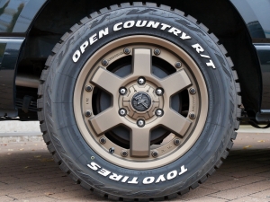 ハイエースワゴン4WD　ワゴンGL　丸目　ベッドキット