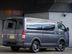 ハイエースバンディーゼル4WD　丸目FD-classic　カロッツェリア