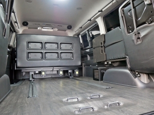 ハイエースワゴン4WD　ワゴンGL　フルフラット
