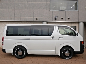 ハイエースバンディーゼル4WD　丸目FD-classic　ベッドキット