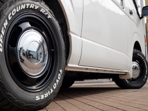 ハイエースバンディーゼル4WD　丸目FD-classic　ベッドキット