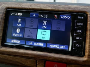 ハイエースバンディーゼル4WD　丸目FD-classic　ベッドキット