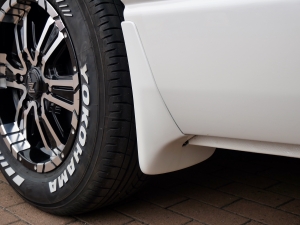 ハイエースバンディーゼル4WD　ローダウン仕様　ベッドキット