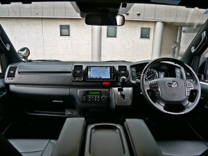 ハイエースバンディーゼル4WD　ローダウン仕様　ベッドキット