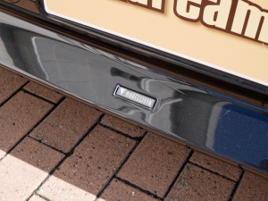 ハイエースバンディーゼル4WD　モデリスタFスポイラー