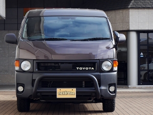 ハイエースバン５０ｔｈアニバ　高さ調整ベッド　車中泊