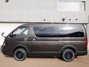 ハイエースバン５０ｔｈアニバ　高さ調整ベッド　車中泊