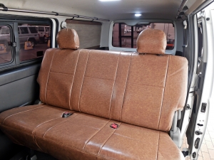 ハイエースバンディーゼル4WD　ベッドキット　車中泊