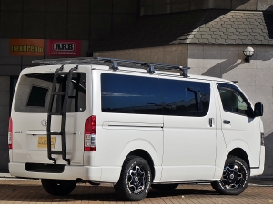 ハイエースバンディーゼル4WD　ベッドキット　車中泊