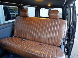 ハイエースバンディーゼル4WD　丸目FD-classic　ベッドキット