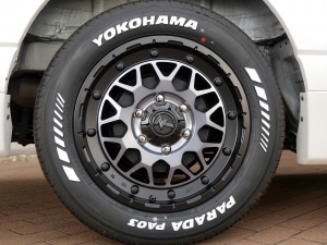 ハイエースバンディーゼル4WD　ベッドキット　モデリスタ