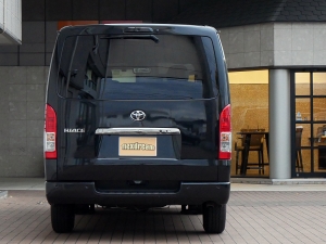 ハイエースバンディーゼル4WD　ターボ　ナビ付き