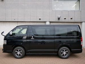 ハイエースバンディーゼル4WD　ターボ　ナビ付き