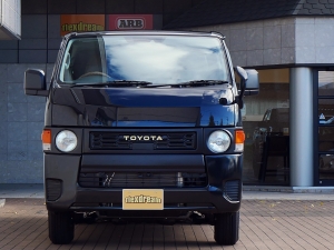 ハイエースバンディーゼル4WD　丸目FD-classic　ベッドキット