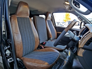 ハイエースバンディーゼル4WD　丸目FD-classic　ベッドキット