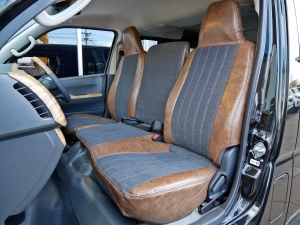 ハイエースバンディーゼル4WD　丸目FD-classic　ベッドキット