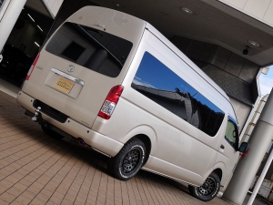 ハイエースバンスパロン　4WD　ディーゼル