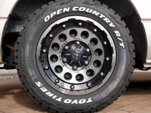 ハイエースバンスパロン　4WD　ディーゼル